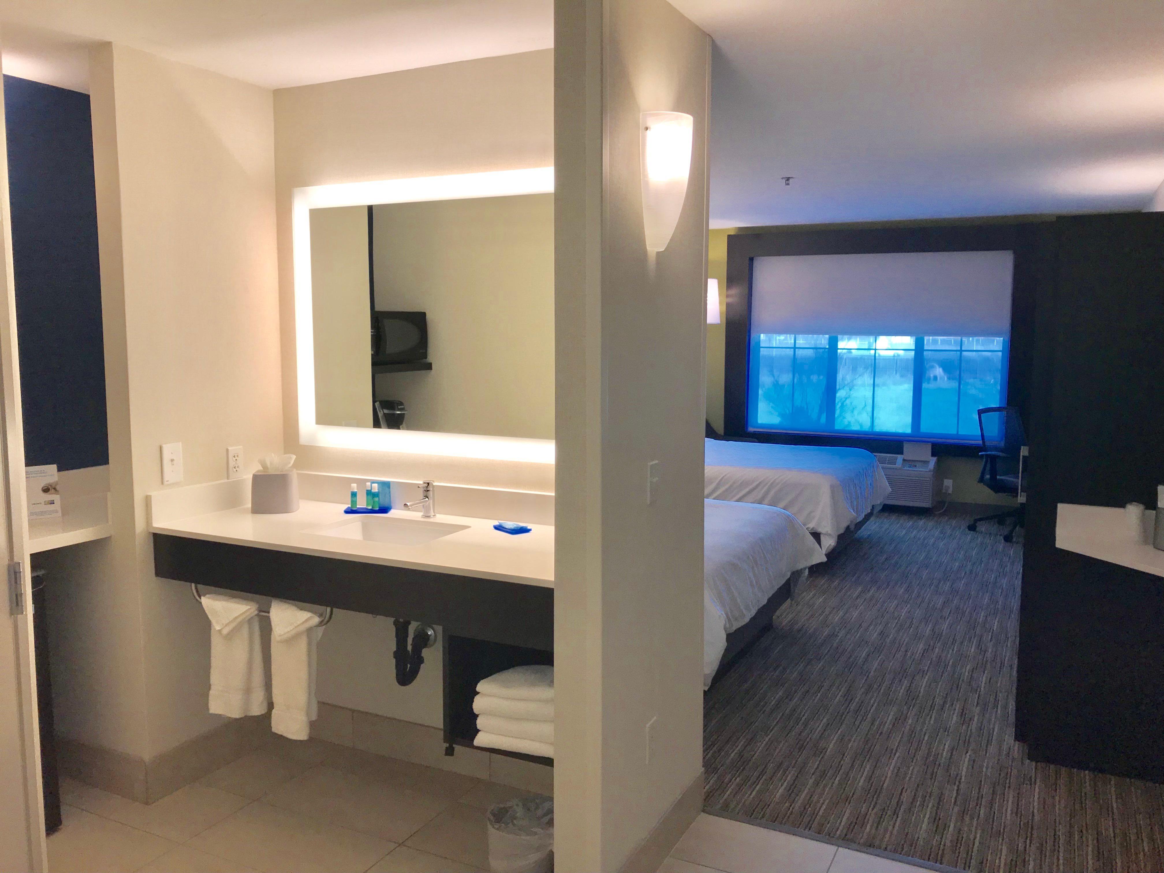 Hotel Express & By Ihg